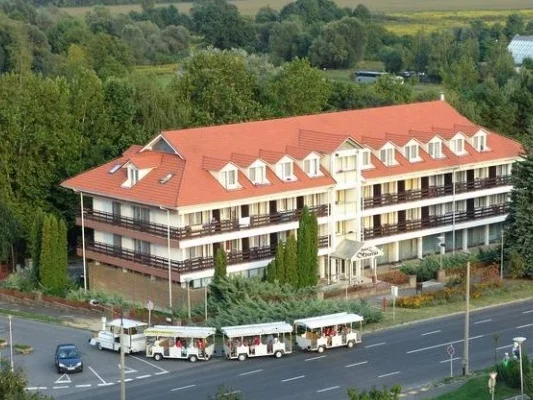 Hotel Forrás